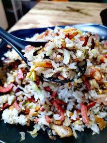 南京大学炒饭网红,校园美食传奇，一勺炒饭走红网络