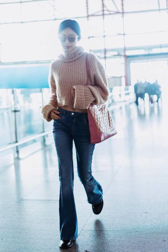 爱明星穿搭,时尚潮流的明星私服解析