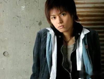 明星遇到的挫折,星光璀璨背后的挫折与坚韧