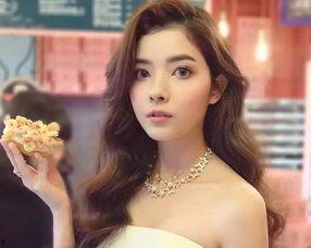 21岁女友明星,青春闪耀，星途璀璨