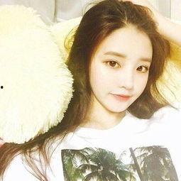 韩国网红金孝善简介,时尚穿搭达人，魅力四射的时尚偶像