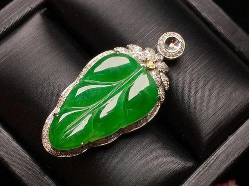 自然光看翡翠切料